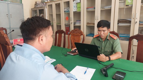 Phạt chủ kênh YouTube vô chùa quay video sai sự thật- Ảnh 1. Công an yêu cầu chủ kênh YouTube tự nguyện tháo gỡ các video đã đăng tải có nội dung sai sự thật quay trong các chùa thuộc TP Cao Lãnh và huyện Cao Lãnh, tỉnh Đồng Tháp - Ảnh: PHƯỚC THANH
