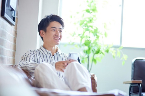 Ăn cơm chan nước lã để nghỉ hưu sớm- Ảnh 3. Cách theo đuổi lối sống FIRE cực đoan của người đàn ông 45 tuổi khiến nhiều cư dân mạng bức xúc.
