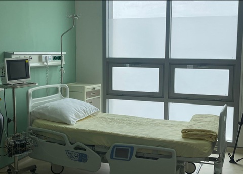 Kỷ niệm quãng thời gian chăm sóc Tổng bí thư Nguyễn Phú Trọng qua lời kể của y bác sĩ Bệnh viện 108- Ảnh 6. Giường nằm điều trị của Tổng bí thư tại Bệnh viên Trung ương Quân đội 108