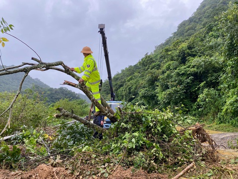 Hoàn lưu bão số 2 tiếp tục gây mưa lớn ở Bắc Bộ, Thanh Hóa và Nghệ An- Ảnh 2. Hoàn lưu bão số 2 tiếp tục gây mưa lớn ở Bắc Bộ, Thanh Hóa và Nghệ An- Ảnh 2.