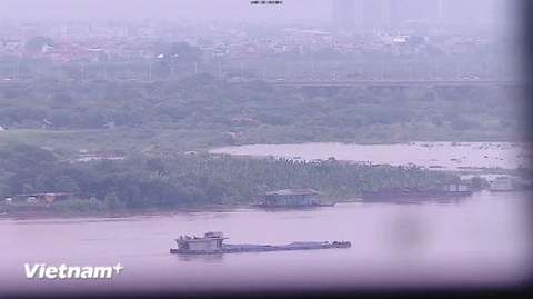 Góc sông Hồng nhìn từ cửa sổ Tổng Bí Thư Nguyễn Phú Trọng hay ngồi - Ảnh: Vietnam+ Góc sông Hồng nhìn từ cửa sổ Tổng bí thư Nguyễn Phú Trọng hay ngồi