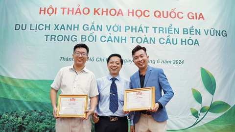 Nhóm giảng viên trẻ miền Tây ứng dụng AI nhận dạng chim quý hiếm- Ảnh 1. Nhóm giảng viên trẻ miền Tây ứng dụng AI nhận dạng chim quý hiếm- Ảnh 1.