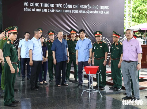 Chủ tịch nước, Thường trực Ban Bí thư kiểm tra việc chuẩn bị lễ tang Tổng bí thư Nguyễn Phú Trọng- Ảnh 1. Chủ tịch nước, Thường trực Ban Bí thư kiểm tra việc chuẩn bị lễ tang Tổng bí thư Nguyễn Phú Trọng- Ảnh 1.
