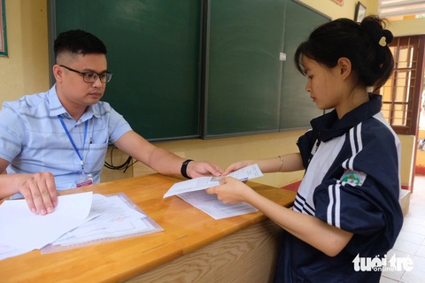 Trường ĐH Khoa học xã hội và Nhân văn công bố điểm chuẩn xét kết hợp IELTS- Ảnh 1. Thí sinh tham dự kỳ thi tốt nghiệp THPT năm 2024 - Ảnh: NGUYÊN BẢO