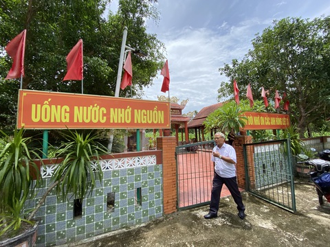 Người dân một làng ở Quảng Nam góp lễ, tổ chức giỗ chung cho liệt sĩ- Ảnh 2. Khuôn viên đài tưởng niệm 21 liệt sĩ Trại Tiệp - Ảnh: B.D.