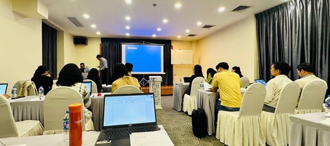 TS Bạch Quang Vũ bị miễn nhiệm chức chủ tịch hội đồng tư vấn học thuật- Ảnh 1. Khóa học