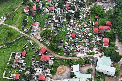 Đồng Nai: Làm rõ vụ 'xẻ thịt' 2,5ha đất công, phân lô huyệt mộ bán lấy tiền- Ảnh 1. Cơ quan chức năng TP Biên Hòa (Đồng Nai) đang xác minh khu đất công bị