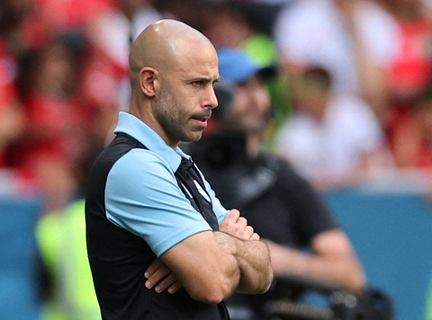 HLV Olympic Argentina: Trận đấu với Morocco là ‘trò hề’- Ảnh 1. HLV Javier Mascherano tức giận sau thất bại ngày ra quân của Argentina tại Olympic 2024 - Ảnh: REUTERS
