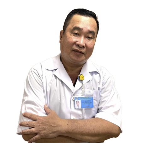 Vẫn được làm mẹ sau mắc ung thư cổ tử cung- Ảnh 2. Bác sĩ Nguyễn Văn Tiến
