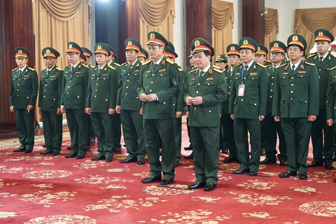 Đoàn Đảng ủy - Bộ tư lệnh TP.HCM - Ảnh: HỮU HẠNH Lễ viếng Tổng Bí thư Nguyễn Phú Trọng tại Hội trường Thống Nhất: Nhớ nhà lãnh đạo đức độ, tài năng- Ảnh 28.