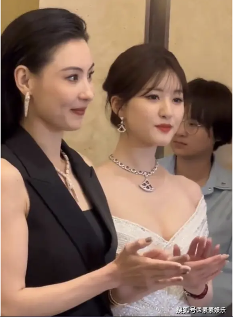Trương Bá Chi qua 'ống kính hung thần' vẫn khiến fan mê mệt- Ảnh 3. Trương Bá Chi và Triệu Lộ Tư