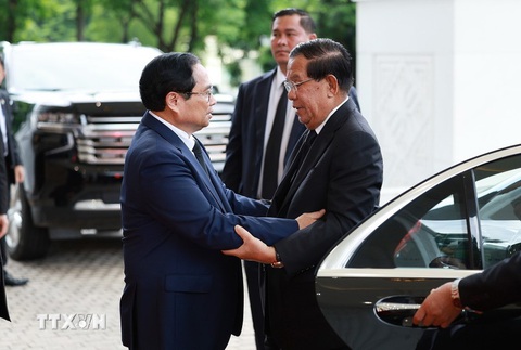 Thủ tướng Phạm Minh Chính đón Chủ tịch CPP, Chủ tịch Thượng viện Campuchia Hun Sen chiều 25-7 - Ảnh: TTXVN Chủ tịch nước Tô Lâm tiếp đoàn Campuchia, Lào, Trung Quốc- Ảnh 5.