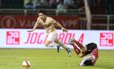 Tham vọng thăng hạng, CLB Bình Phước mua một loạt cầu thủ V-League- Ảnh 1. Tham vọng thăng hạng, CLB Bình Phước mua một loạt cầu thủ V-League- Ảnh 1.