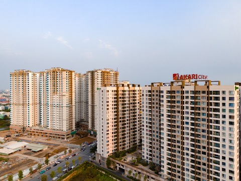 Người trẻ nắm bắt cơ hội mua nhà- Ảnh 3. Akari City giai đoạn 2 đang bám sát tiến độ, bàn giao quý 4-2024