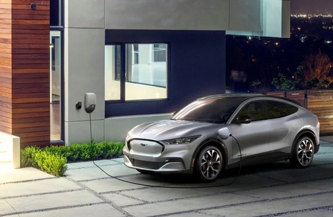 Chi phí bảo hành bào lợi nhuận của Ford- Ảnh 3. Dù vẫn chưa có lãi nhưng mức lỗ mảng kinh doanh xe điện trong quý 2-2024 của Ford đã giảm. Ford dự kiến theo đuổi những mẫu xe giá rẻ thay vì tập trung vào xe cỡ lớn như trước - Ảnh: Ford