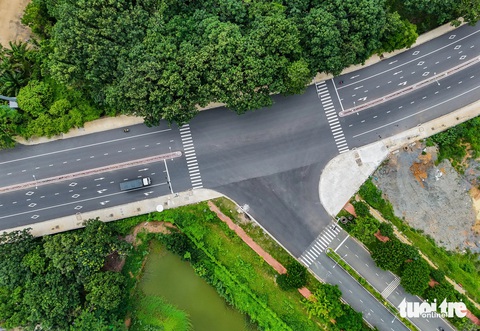 Con đường đẹp bậc nhất Dĩ An nối bến xe Miền Đông TP.HCM- Ảnh 5. Con đường đẹp bậc nhất Dĩ An nối bến xe Miền Đông TP.HCM- Ảnh 5.