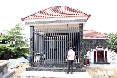 Toàn cảnh khu đất ở Biên Hòa, Đồng Nai bị 'xà xẻo', bán huyệt mộ thu tiền tỉ- Ảnh 9. Toàn cảnh khu đất ở Biên Hòa, Đồng Nai bị 'xà xẻo', bán huyệt mộ thu tiền tỉ- Ảnh 9.