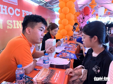 Chưa kết thúc xét tuyển đã mời đóng tiền giữ học bổng, xác nhận nhập học- Ảnh 1. Chưa kết thúc xét tuyển đã mời đóng tiền giữ học bổng, xác nhận nhập học- Ảnh 1.