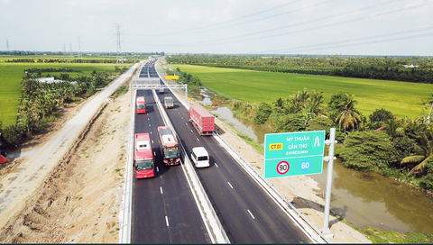 Cao tốc Mỹ Thuận - Cần Thơ tăng vốn gần 999 tỉ đồng- Ảnh 1. Cao tốc Mỹ Thuận - Cần Thơ dài 23km, khai thác chính tuyến từ ngày 25-12-2023, hoàn thành toàn bộ vào 30-6-2024 - Ảnh: CHÍ QUỐC