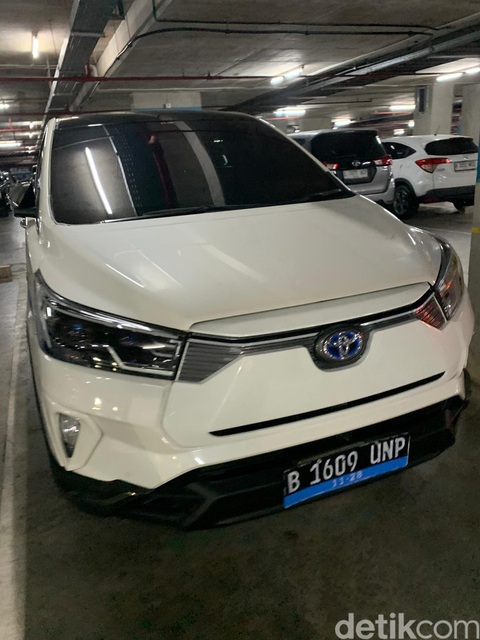 Toyota Innova điện lộ diện tại triển lãm rất gần Việt Nam, sắp mở bán trong khu vực- Ảnh 2. Toyota Innova điện lộ diện tại triển lãm rất gần Việt Nam, sắp mở bán trong khu vực- Ảnh 2.