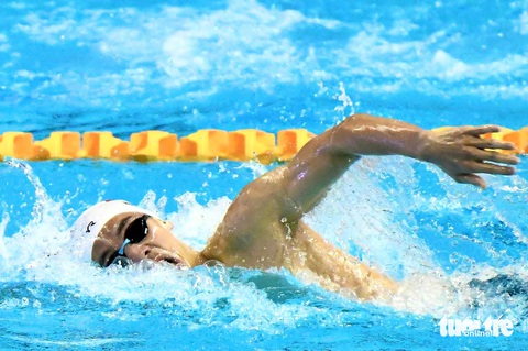 Huy Hoàng sa sút, bị loại ở nội dung 800m Olympic 2024- Ảnh 1. Huy Hoàng sa sút phong độ tại Olympic Paris 2024 - Ảnh: NAM TRẦN