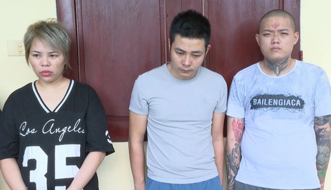Khởi tố nhóm mua bán người dưới 16 tuổi, định đưa đi Campuchia làm 'việc nhẹ lương cao'- Ảnh 1. Các bị can vừa bị khởi tố - Ảnh: Công an tỉnh Thanh Hóa cung cấp