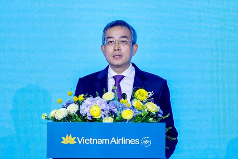 Ông Đặng Ngọc Hòa chủ tịch Vietnam Airlines cho biết 30 năm qua, Vietnam Airlines luôn nỗ lực mở rộng đường bay và nâng cấp đội máy bay trên đường bay Hàn Quốc - Ảnh: VNA Ông Đặng Ngọc Hòa - chủ tịch Vietnam Airlines - cho biết 30 năm qua, Vietnam Airlines luôn nỗ lực mở rộng đường bay và nâng cấp đội máy bay trên đường bay Hàn Quốc - Ảnh: VNA
