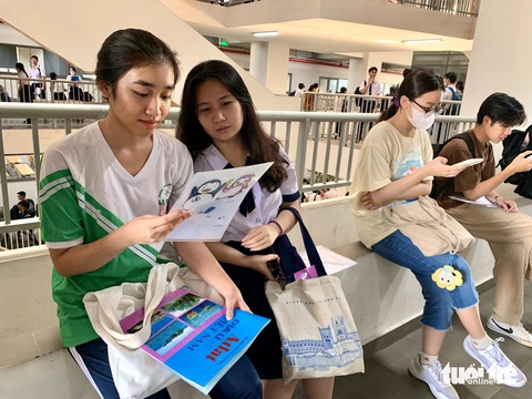 Trường đại học Công Thương TP.HCM: 600 điểm đánh giá năng lực có thể đậu nhiều ngành- Ảnh 1. Thí sinh tham dự kỳ thi đánh giá năng lực do Đại học Quốc gia TP.HCM tổ chức năm 2024 - Ảnh: TRẦN HUỲNH