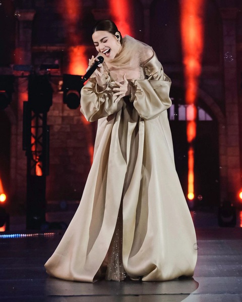 Hồ Ngọc Hà biểu diễn trong đêm nhạc Love Songs Love Vietnam ở Đà Nẵng - Ảnh: BTC Hồ Ngọc Hà biểu diễn trong đêm nhạc Love Songs Love Vietnam ở Đà Nẵng - Ảnh: BTC