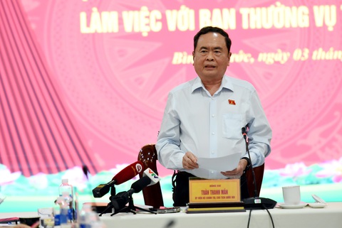 Bình Phước 'than' khó do chỉ tiêu đất công nghiệp hạn chế- Ảnh 2. Chủ tịch Quốc hội Trần Thanh Mẫn đề nghị Bình Phước phải nỗ lực hoàn thành hai dự án cao tốc trọng điểm qua địa bàn - Ảnh: A LỘC