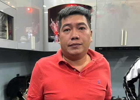 Phá đường dây cá độ bóng đá 500 tỉ đồng mùa Euro- Ảnh 1. Nghi phạm Cao Đình Hùng cầm đầu đường dây tổ chức đánh bạc và đánh bạc dưới hình thức cá độ bóng đá - Ảnh: Công an cung cấp