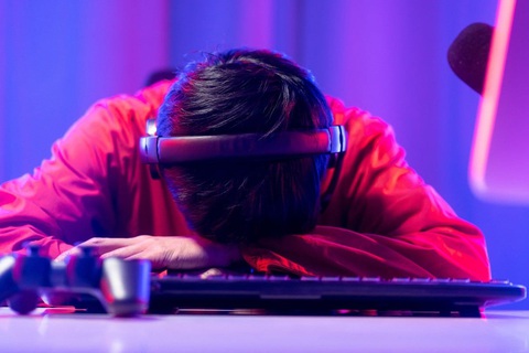 Thanh niên Trung Quốc chết trong quán Internet 30 tiếng không ai hay- Ảnh 1. Vụ việc xảy ra tại một quán cà phê Internet ở thành phố Ôn Châu, tỉnh Chiết Giang, miền đông Trung Quốc - Ảnh minh họa: SCMP/SHUTTERSTOCK