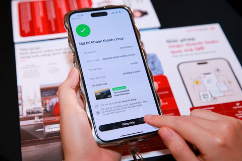 Techcombank công bố gói tiện ích dành riêng cho nhà bán hàng online- Ảnh 2. Nhà bán hàng nay có thể đăng ký sở hữu liền mạch cả tài khoản thanh toán, thẻ thanh toán phi vật lý và mã QR Cửa hàng cho shop online để thuận tiện nhận tiền và quản lý doanh thu - Ảnh: TCB