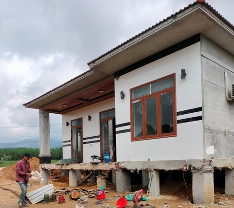 ‘Thần đèn’ dùng cách gì để dời 3 căn nhà tại Quảng Bình?- Ảnh 1. ‘Thần đèn’ dùng cách gì để dời 3 căn nhà tại Quảng Bình?- Ảnh 1.