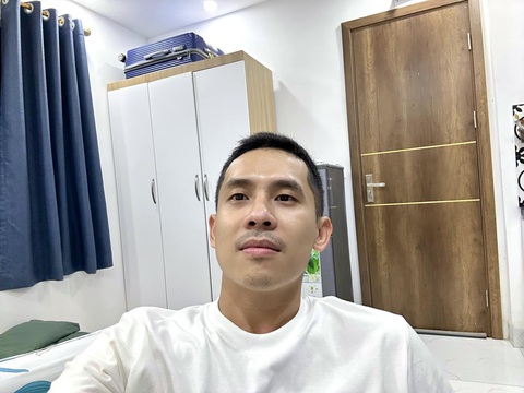 Hết lay lắt nhờ dám đi xa lập nghiệp, ngại gì không thử- Ảnh 2. Căn hộ Trương Lộc thuê khi chuyển công tác ra Hà Nội. Thay đổi môi trường sống, Lộc thích nghi khá nhanh - Ảnh: NVCC