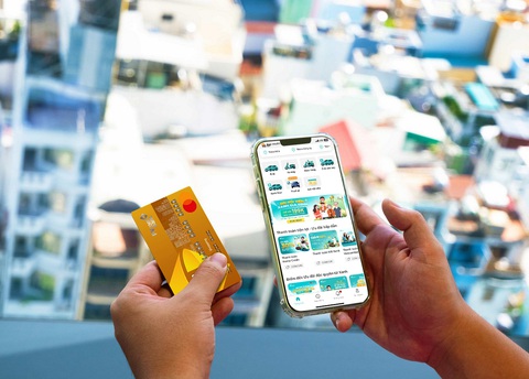 'Sống sành' cùng thẻ tín dụng PVcomBank Lifestyle Mastercard- Ảnh 2. Khách hàng sử dụng thẻ tín dụng PVcomBank Lifestyle Mastercard thanh toán các dịch vụ Xanh SM Bike, Taxi hoặc Express sẽ được giảm giá 35%