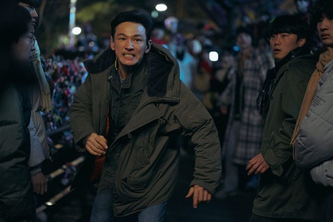 Phim Jung Hae In và Hwang Jung Min hợp tác có gì hot?- Ảnh 3. Phim Jung Hae In và Hwang Jung Min hợp tác có gì hot?- Ảnh 3.