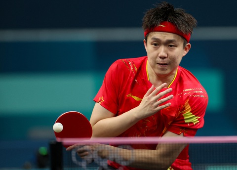 Tay vợt số 1 bóng bàn thế giới người Trung Quốc thua sốc ở Olympic 2024- Ảnh 1. Wang Chuqin bất ngờ thua sốc ở Olympic 2024 - Ảnh: REUTERS