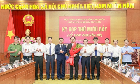Bãi nhiệm và miễn nhiệm 2 phó chủ tịch tỉnh Vĩnh Phúc- Ảnh 1. Bãi nhiệm và miễn nhiệm 2 phó chủ tịch tỉnh Vĩnh Phúc- Ảnh 1.