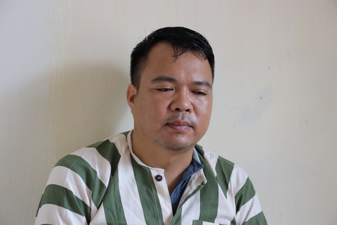 Bắt người làm giả giấy tờ đất, chiếm đoạt 10 tỉ đồng- Ảnh 1. Phạm Văn Học bị Cơ quan cảnh sát điều tra Công an tỉnh Tây Ninh bắt giữ - Ảnh: T.N.