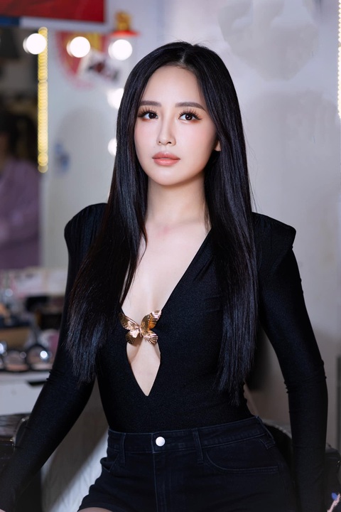 Mai Phương Thúy tiết lộ thời điểm tổ chức đám cưới- Ảnh 2. Mai Phương Thúy là mỹ nhân hàng đầu showbiz Việt xinh đẹp, tài năng và giàu có