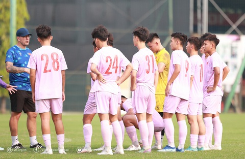 VFF bổ nhiệm HLV Cristiano Roland dẫn dắt U16 Việt Nam- Ảnh 2. Đội tuyển U16 Việt Nam hướng đến vòng loại U17 châu Á - Ảnh: VFF