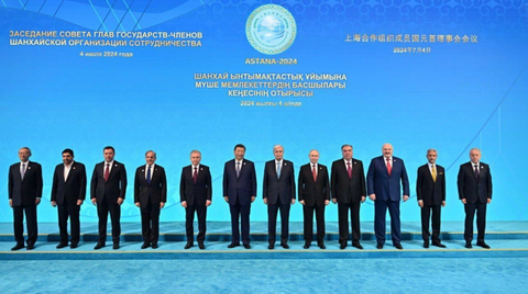 Belarus gia nhập Tổ chức Hợp tác Thượng Hải của Nga và Trung Quốc- Ảnh 1. Tổng thống Nga Vladimir Putin, Chủ tịch Trung Quốc Tập Cận Bình cùng lãnh đạo các quốc gia thuộc SCO tại thủ đô Astana, Kazakhstan ngày 4-7 - Ảnh: AA