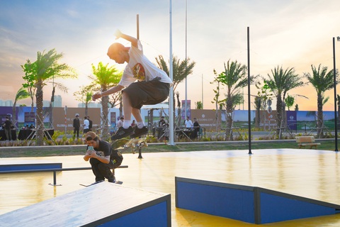 Điểm check in mùa hè mới ở TP.HCM- Ảnh 9. Thách thức bản thân cùng những ramp dốc tại sân skateboard, khu trải nghiệm Global Fountain - Ảnh: Masteri Homes
