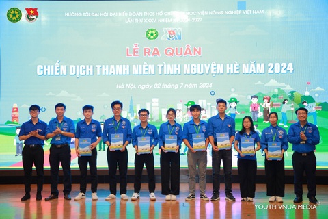 Đoàn viên Học viện Nông nghiệp Việt Nam tích cực trong xây dựng nông thôn mới- Ảnh 4. Đoàn viên Học viện Nông nghiệp Việt Nam tích cực trong xây dựng nông thôn mới- Ảnh 4.