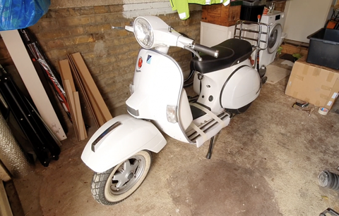 Biến Vespa thành xe máy điện, chủ xe vui vì được 'gãi ngứa'- Ảnh 15. Chiếc Vespa được hoàn tất - Ảnh: Doug Kingham/The Autopian