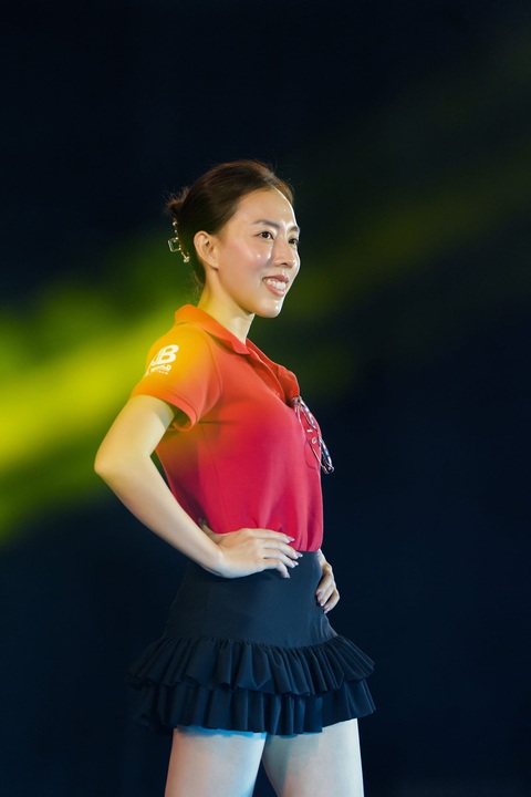 Nữ đạo diễn 'triệu view' Vivian Nguyên gây bất ngờ với danh hiệu Á hậu- Ảnh 8. Nữ đạo diễn 'triệu view' Vivian Nguyên gây bất ngờ với danh hiệu Á hậu- Ảnh 8.