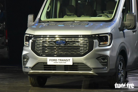 Ford Transit 2024 ra mắt Việt Nam: Giá từ 905 triệu, rộng rãi hơn, nhiều công nghệ lần đầu có- Ảnh 6. Ford Transit 2024 ra mắt Việt Nam: Giá từ 905 triệu, rộng rãi hơn, nhiều công nghệ lần đầu có- Ảnh 6.