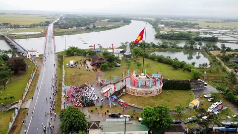 Quảng Trị gửi thông điệp gì với lễ hội Vì hoà bình?- Ảnh 2. Di tích đôi bờ Hiền Lương - Bến Hải - nơi từng ghi dấu nỗi đau chia cắt đất nước sẽ là nơi khai mạc lễ hội Vì hòa bình - Ảnh: QUỐC NAM