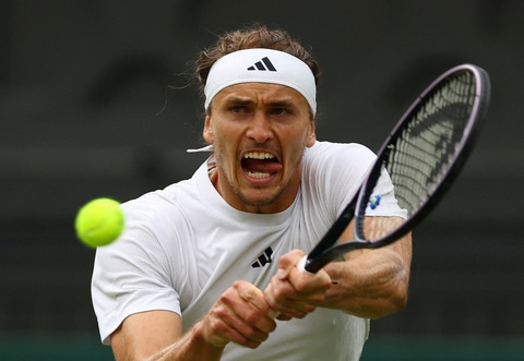 Vòng 3 Wimbledon 2024: Djokovic lội ngược dòng, Iga Swiatek thua sốc- Ảnh 1. Alexander Zverev thắng dễ dàng Cameron Norrie để vào vòng 4 Wimbledon 2024 - Ảnh: REUTERS